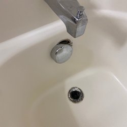 Days Inn by Wyndham Muncie -Ball State University - Not sure what happened here, plumber quit mid job?