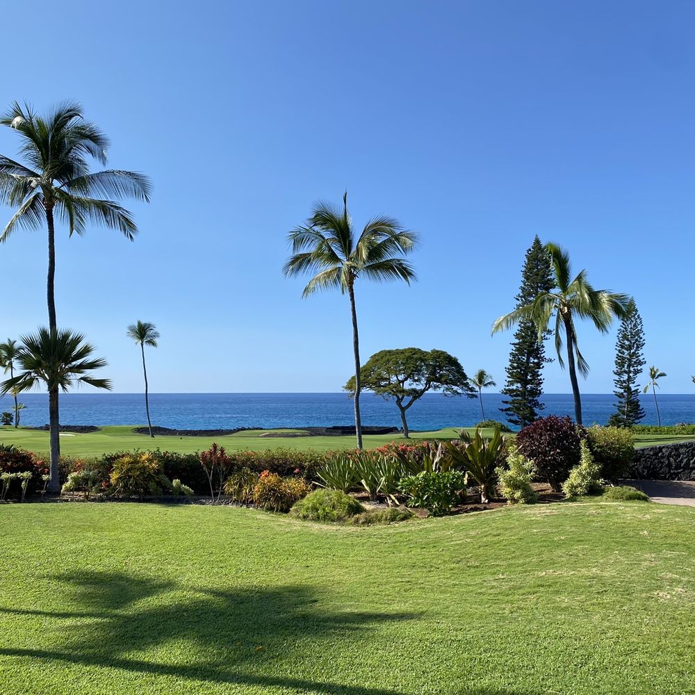 Sunset Terrace - Outdoor view - Bars Near Me - Kailua-Kona, Hawaii Sunset Terrace - Outdoor view - Bars Near Me - Kailua-Kona, Hawaii