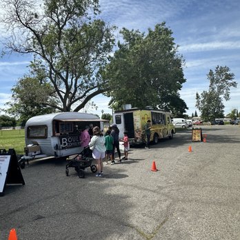 Carmichael Farmer's Market - Carmichael Farmers Market-Vendors - Farmers Market Near Me - Carmichael, California
