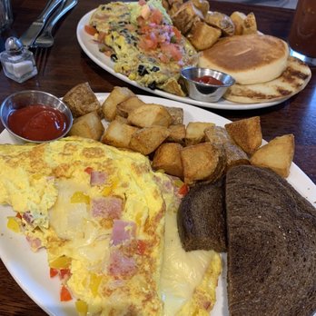 West On Centre - Western omelet and chorizo omelet - New American Near Me - West Roxbury, Massachusetts