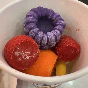 Icy-N-Spicy - Some fruit are small, some are big. Tastes really artificial, like medicine. Not enjoyable at all. VERY expensive. $30 for this. - Desserts Near Me - Miramar, Florida