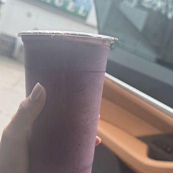 Grateful Bagel - Berry smoothie was good - Bagels Near Me - Sebastopol, California