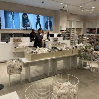 H&M - Children's Clothing Near Me - Brooklyn, New York