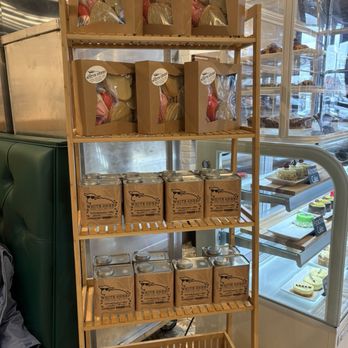 The White Sheep - Buy some goodies to take home - Breakfast & Brunch Near Me - Naperville, Illinois