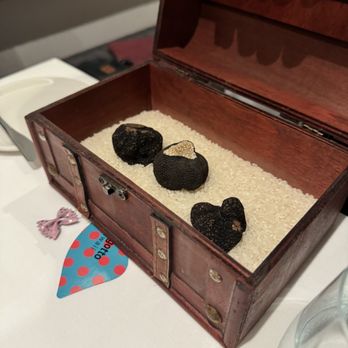 Margotto Hawaii - Truffles - French Near Me - Honolulu, Hawaii Margotto Hawaii - Truffles - French Near Me - Honolulu, Hawaii