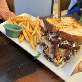 Farmer's Table - New American Near Me - La Mesa, California Farmer's Table - New American Near Me - La Mesa, California
