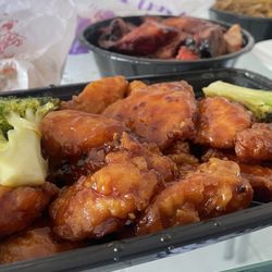 Wonton Garden - General Tao's Chicken