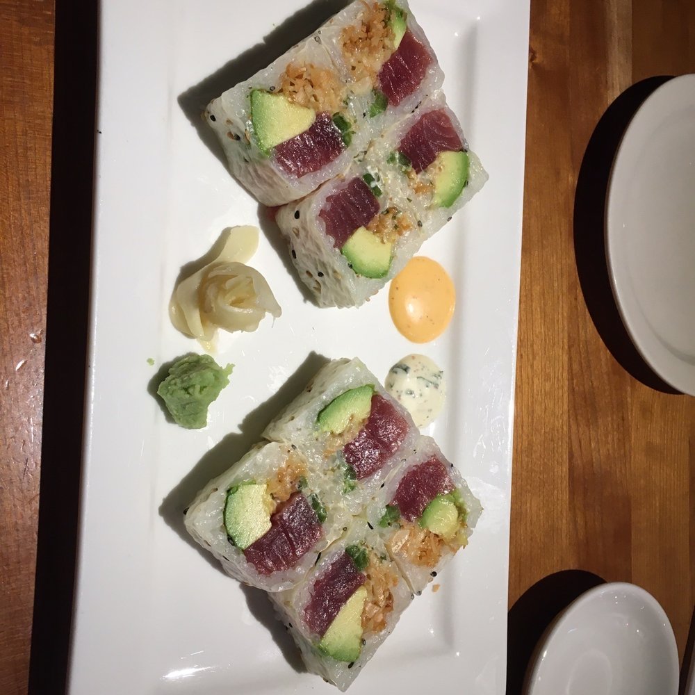Houston's Restaurant - Thai Tuna Roll Sushi $18, has toasted coconut and toasted macadamia nut inside the roll. Fantastic. - New American Near Me - Irvine, California