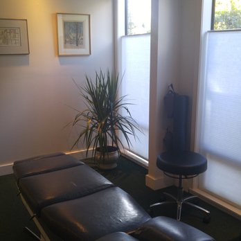 North Seattle Chiropractic - Examination and Treatment Room - Chiropractors Near Me - Seattle, Washington
