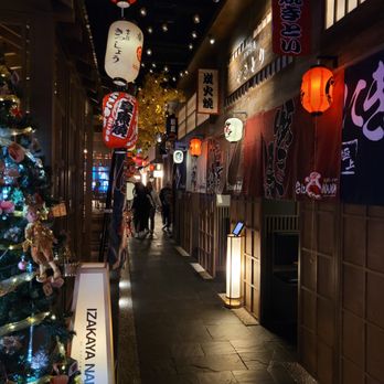 Izakaya Nana - Atmosphere & Decor - Izakaya Near Me - Flushing, New York