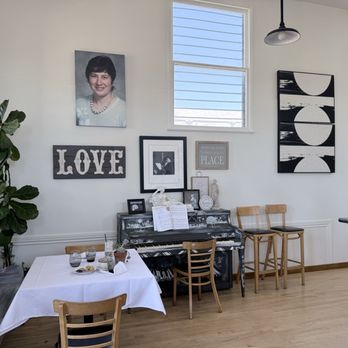 Mama’s Caffe - Breakfast & Brunch Near Me - Lompoc, California Mama’s Caffe - Breakfast & Brunch Near Me - Lompoc, California