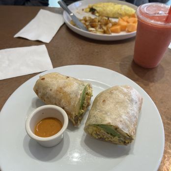 Cafe Luna - Coffee & Tea Near Me - Carmel-By-The-Sea, California