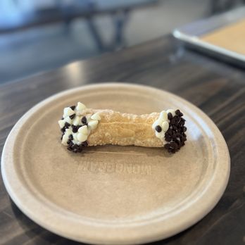 Capella Pizzeria - Cannoli - Pizza Near Me - Birmingham, Alabama