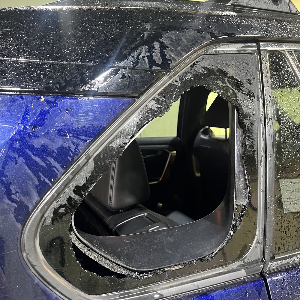Golden Auto Glass - Broken window - Auto Glass Services Near Me - Seattle, Washington Golden Auto Glass - Broken window - Auto Glass Services Near Me - Seattle, Washington