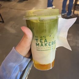 Mango Matcha Latte with oatmilk Mango Matcha Latte with oatmilk