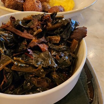 Red Rooster Overtown - Collard greens - Cocktail Bars Near Me - Miami, Florida