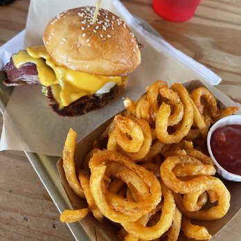 Hold Out Brewing - Breakfast sandwich and curly fries - Brewpubs Near Me - Austin, Texas Hold Out Brewing - Breakfast sandwich and curly fries - Brewpubs Near Me - Austin, Texas