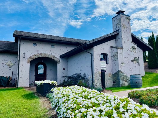 Aurora Cellars by null