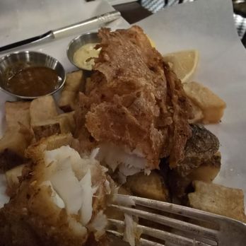 Cole Valley Tavern - Fish n Chips - Cocktail Bars Near Me - San Francisco, California
