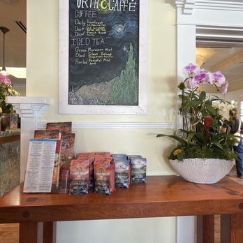 Urth Caffe - Coffee & Tea Near Me - Laguna Beach, California