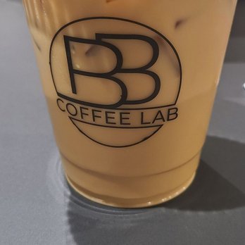 BB Coffee Lab - Ice vanilla latte with oatmilk - Coffee & Tea Near Me - Saint Clair, Missouri
