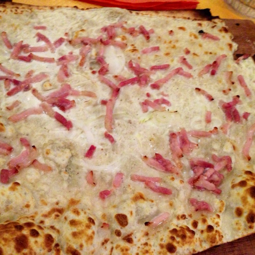 Flam's - Flammekueche with ham and cheese. (Not for me!) - Alsatian Near Me - Paris, 75 Flam's - Flammekueche with ham and cheese. (Not for me!) - Alsatian Near Me - Paris, 75