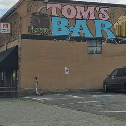 Tom's Restaurant