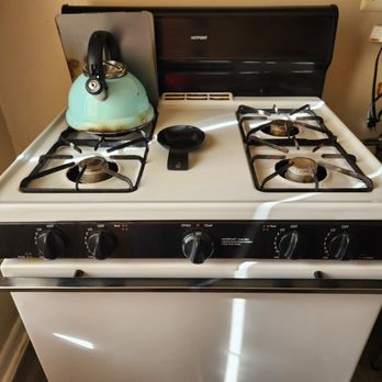 DeJuan's Cleaning Services - now we are cooking! on a nice clean stove, who knew it could become white again? amazing. - Office Cleaning Near Me DeJuan's Cleaning Services - now we are cooking! on a nice clean stove, who knew it could become white again? amazing. - Office Cleaning Near Me