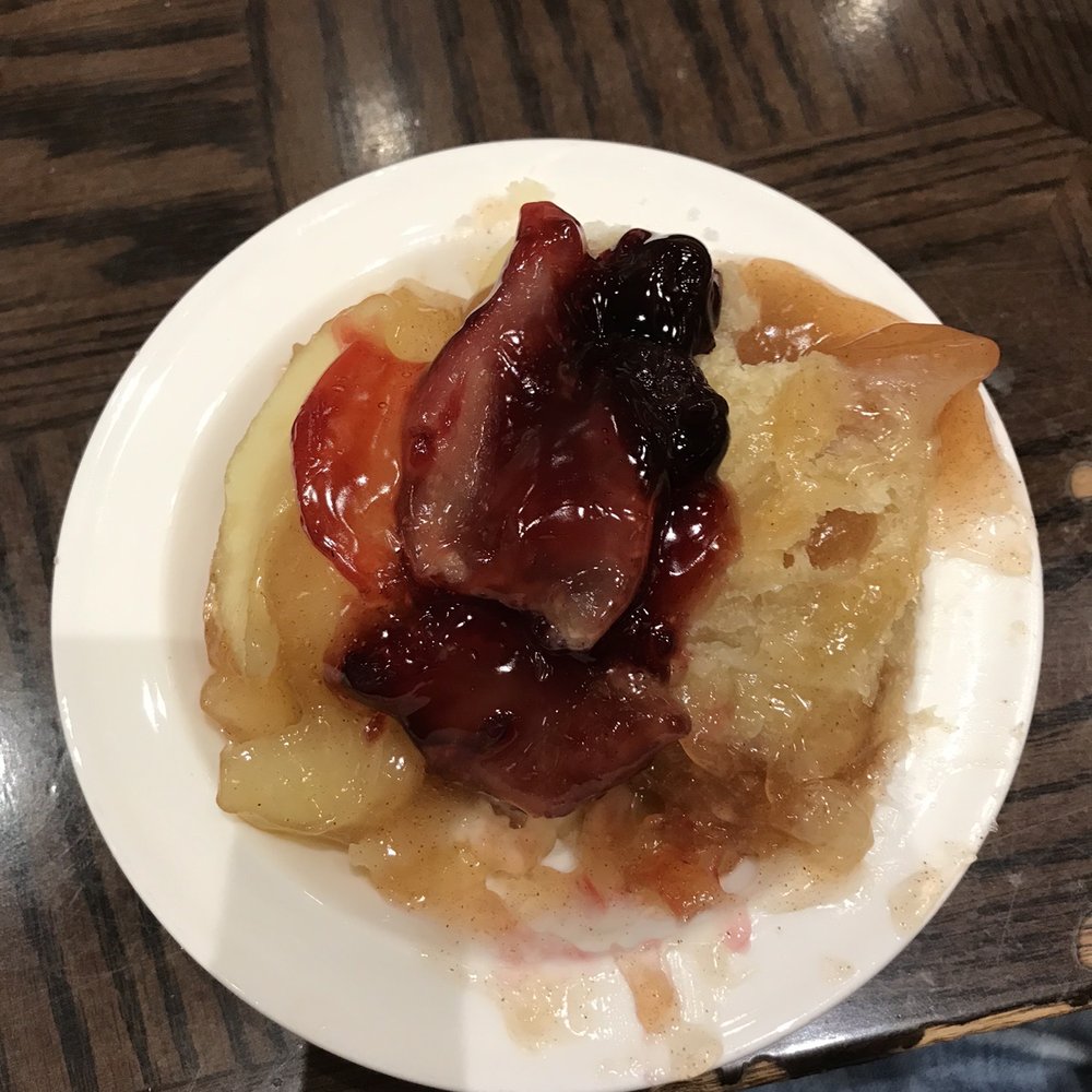 Gran Via Buffet - Mixed cobbler - Buffets Near Me - Thackerville, Oklahoma