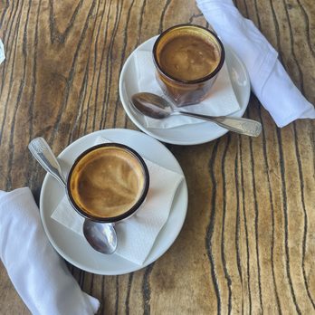 Zinqué - flat white - French Near Me - Los Angeles, California Zinqué - flat white - French Near Me - Los Angeles, California