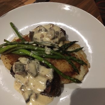 Cora's - *Filét Mignon - Bars Near Me - Biloxi, Mississippi