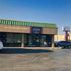 Los Cabritos Estilo Nuevo León - Front of restaurant