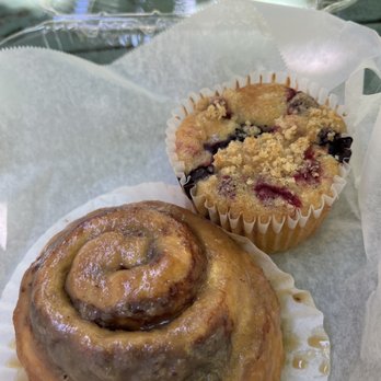 Sweet Bliss Bakery - a cinnamon roll and a muffin - Patisserie/Cake Shop Near Me - Nellysford, Virginia Sweet Bliss Bakery - a cinnamon roll and a muffin - Patisserie/Cake Shop Near Me - Nellysford, Virginia