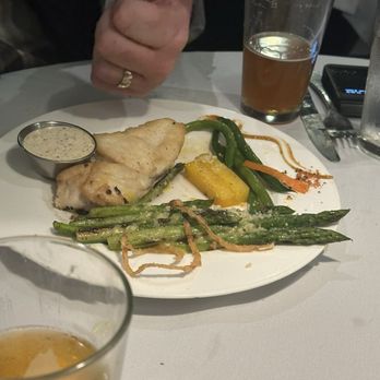 E & E Stakeout Grill - Fish & Grilled Green Asparagus - American Near Me - Belleair Bluffs, Florida E & E Stakeout Grill - Fish & Grilled Green Asparagus - American Near Me - Belleair Bluffs, Florida