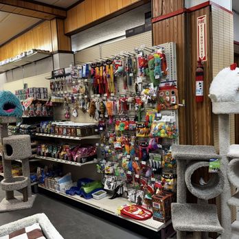Tom's Hardware & Feed - Hardware Stores Near Me - Waverly, New York Tom's Hardware & Feed - Hardware Stores Near Me - Waverly, New York