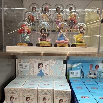 Pop Mart - Toy Stores Near Me - New York, New York Pop Mart - Toy Stores Near Me - New York, New York