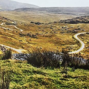 Healy Pass - Ein sehr schmaler Pass. A very narrow pass road. - Landmarks & Historical Buildings Near Me - Adrigole, Colorado