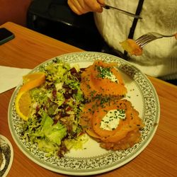 Zum Deutschen Haus - Kartoffelpuffer mit Lachs