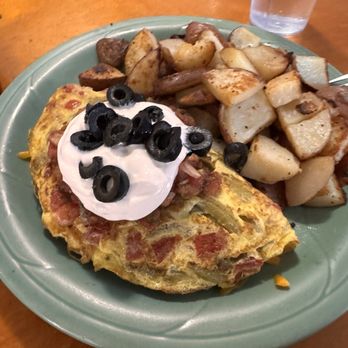 The Breadboard Restaurant - Omelette Olé and homefries. - Breakfast & Brunch Near Me - Ashland, Oregon The Breadboard Restaurant - Omelette Olé and homefries. - Breakfast & Brunch Near Me - Ashland, Oregon