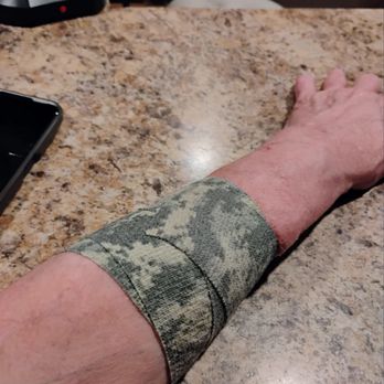 RaceTrac - After I Iced my Arm for 2 hrs the night of the Great oil spill on ground, I opened my car door and had a Great Slip, hanging by my seat belt - Gas Stations Near Me - Hollywood, Florida RaceTrac - After I Iced my Arm for 2 hrs the night of the Great oil spill on ground, I opened my car door and had a Great Slip, hanging by my seat belt - Gas Stations Near Me - Hollywood, Florida