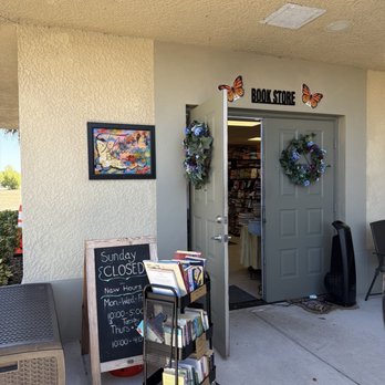 Flutterbuy Books And More - Entrance of book store - Used Bookstore Near Me - Cape Coral, Florida Flutterbuy Books And More - Entrance of book store - Used Bookstore Near Me - Cape Coral, Florida