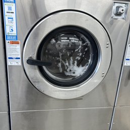 Laundry machine Laundry machine