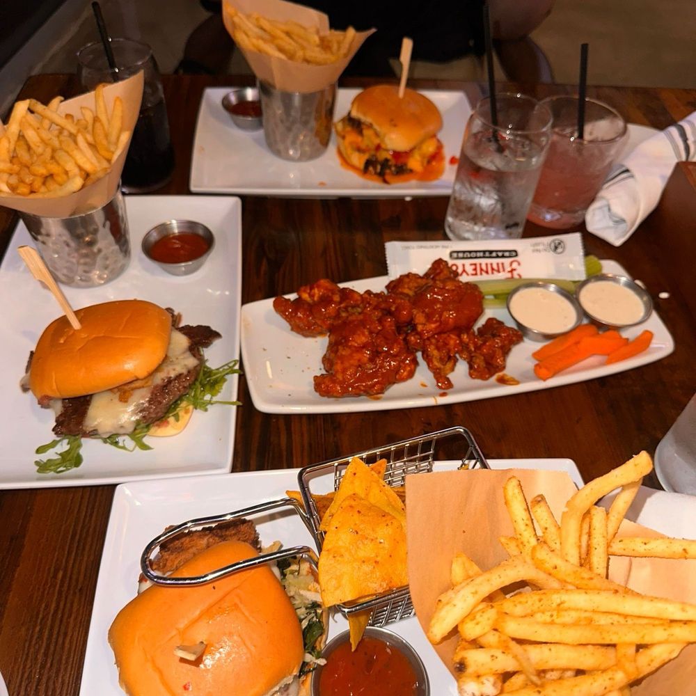 Finney's Crafthouse - Wagyu burger and Peggy's chicken Sandwhich - New American Near Me - Brea, California Finney's Crafthouse - Wagyu burger and Peggy's chicken Sandwhich - New American Near Me - Brea, California