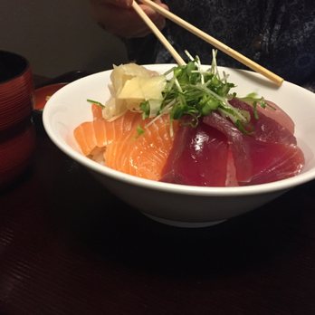 Waraku - Sashimi dinner donburi - Izakaya Near Me - Torrance, California