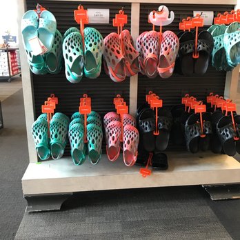 DSW Designer Shoe Warehouse - Merrill"/s - Shoe Stores Near Me - Phoenix, Arizona
