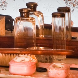 Ebenezer Maxwell Mansion - Victorian lady's dressing table