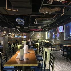 The Juicy Seafood - Mayfield Heights - Inside