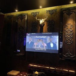 W Karaoke Lounge