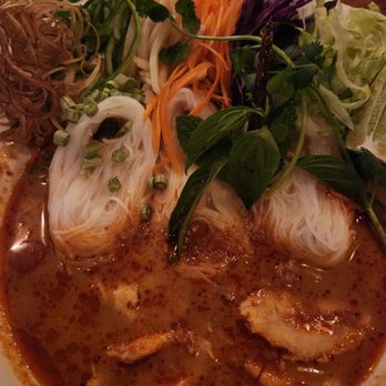 Lao Lao Bar - red curry vermicelli with chicken - Laotian Near Me - Toronto, Ontario