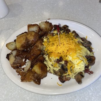 Farmer Boy - Scramble with mushrooms, bacon and cheddar with home fries - Breakfast & Brunch Near Me - Santa Barbara, California Farmer Boy - Scramble with mushrooms, bacon and cheddar with home fries - Breakfast & Brunch Near Me - Santa Barbara, California